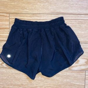 Black lulu lemon used size 4 shorts